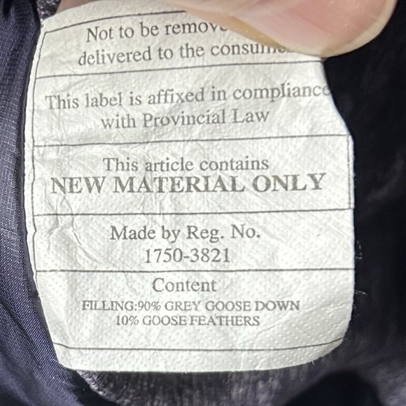 Lululemon Down For A Run Pullover - Size 4 in purple grape color - Picture 8 of 11